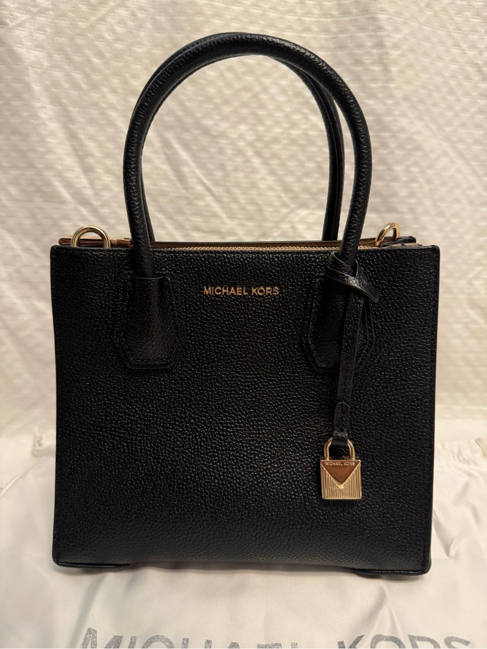 Michael Kors Mercer Small Messenger Bag - Black Pebbled Leather